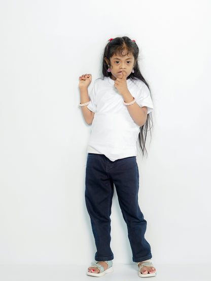Mirthika Raghavi