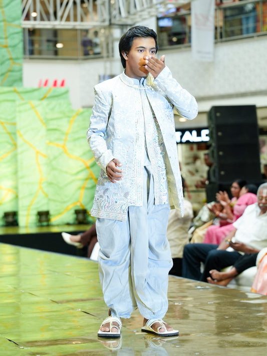 Abhinav Karthik